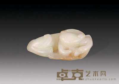 清 玉雕兽坠 长4.5cm